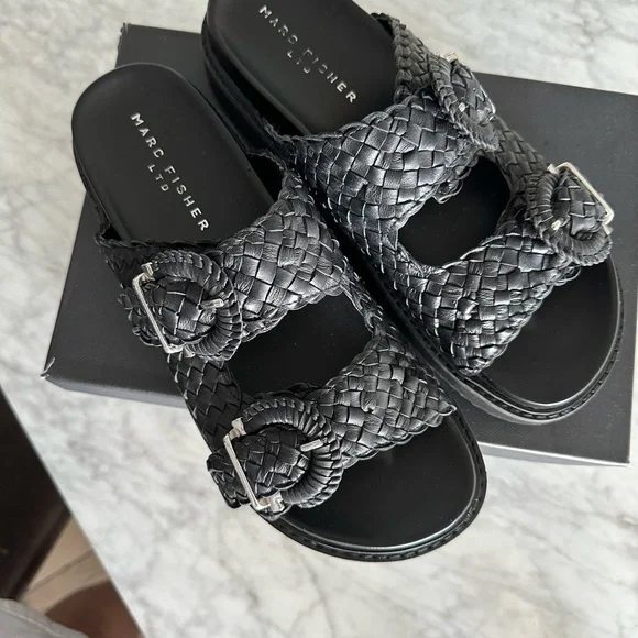 MARC FISHER AUGGIE WOVEN FOOTBED SANDAL BLACK LEATHER - Picture 4 of 6